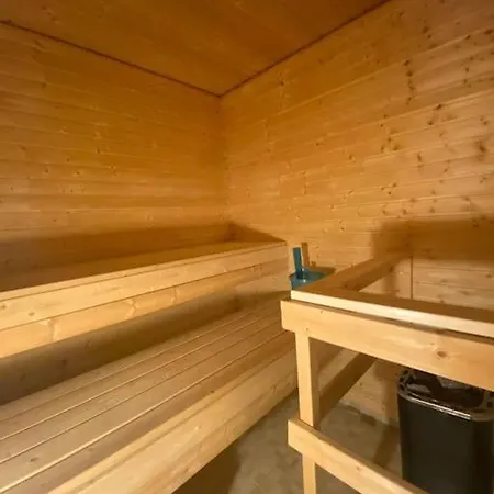 Kotimaailma Kivikkotie דירה *